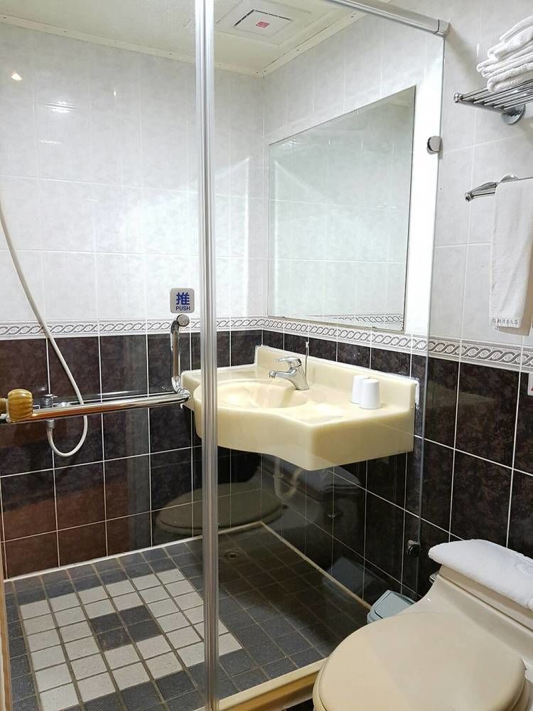 Kenting Holiday Hotel Старе місто Хенчун Екстер'єр фото